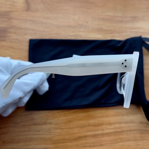 ✨New CELINE New Audrey Square Gradient Sunglasses CL4002UN Translucent Ivory - Picture 8 of 13